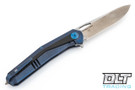 We Knife 808A - Blue Titanium Handle - Inlay Carbon Fiber - Satin Blade