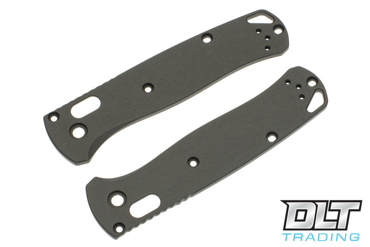 AWT Benchmade Bugout Scale with Lanyard - Grey AWT Benchmade Bugout Scale with Lanyard - Grey