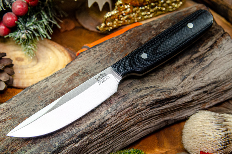 Blade Raid Custom Sportsman MagnaCut Black Canvas Micarta