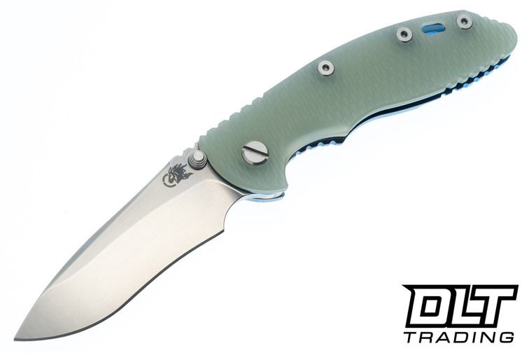 Hinderer 3.5" XM-18 Non Flipper Recurve MagnaCut - Blue Anodized Titanium - Stonewashed Blade - Translucent Green G-10