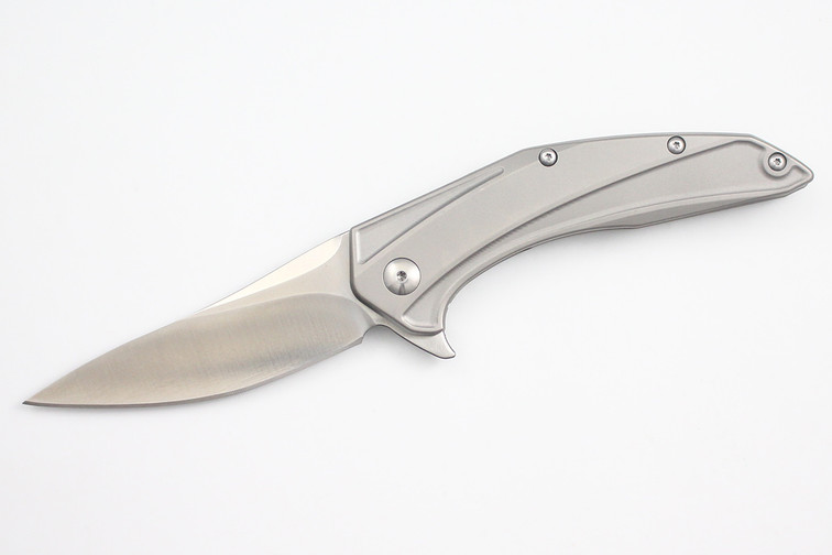 Brous Parallax - Satin Blade