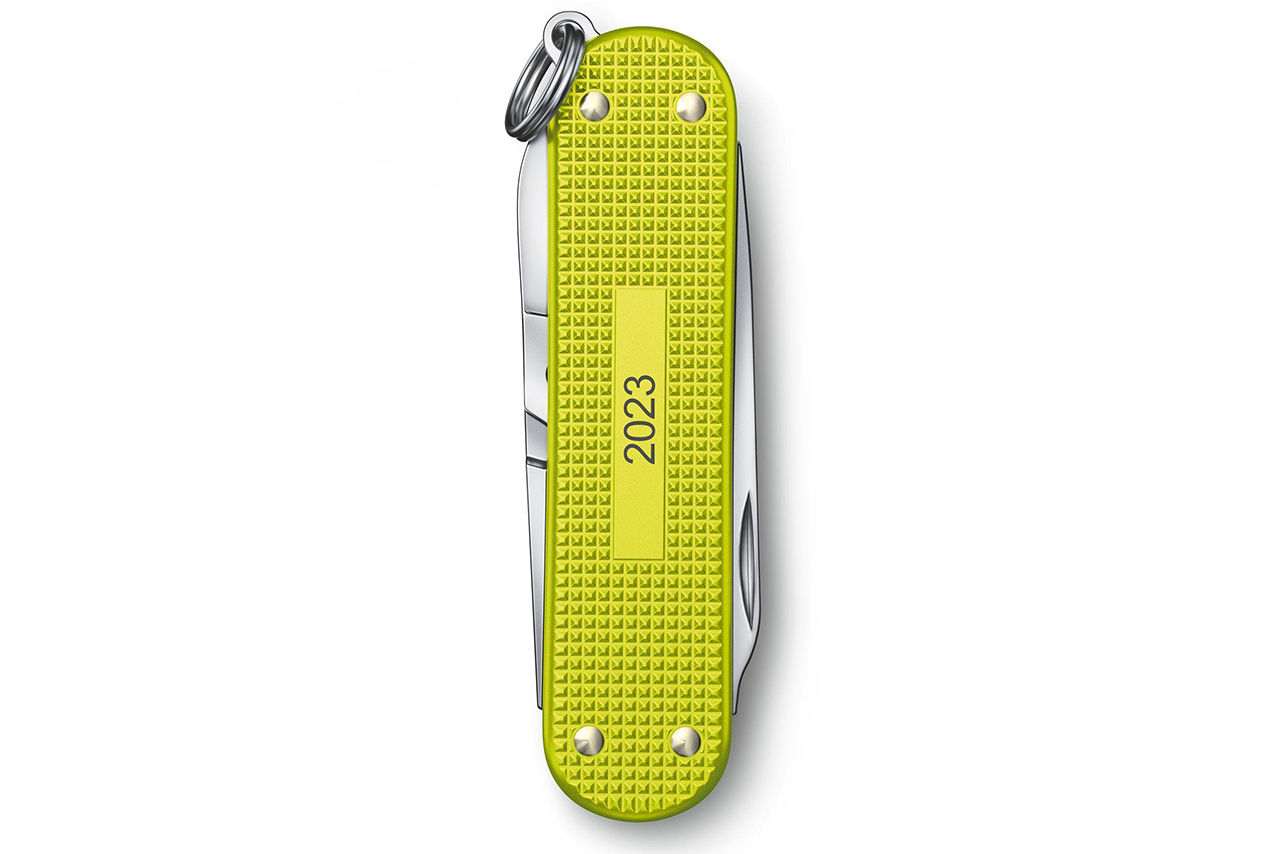 Swiss Army Classic SD Alox - 2023 Limited Edition - Electric