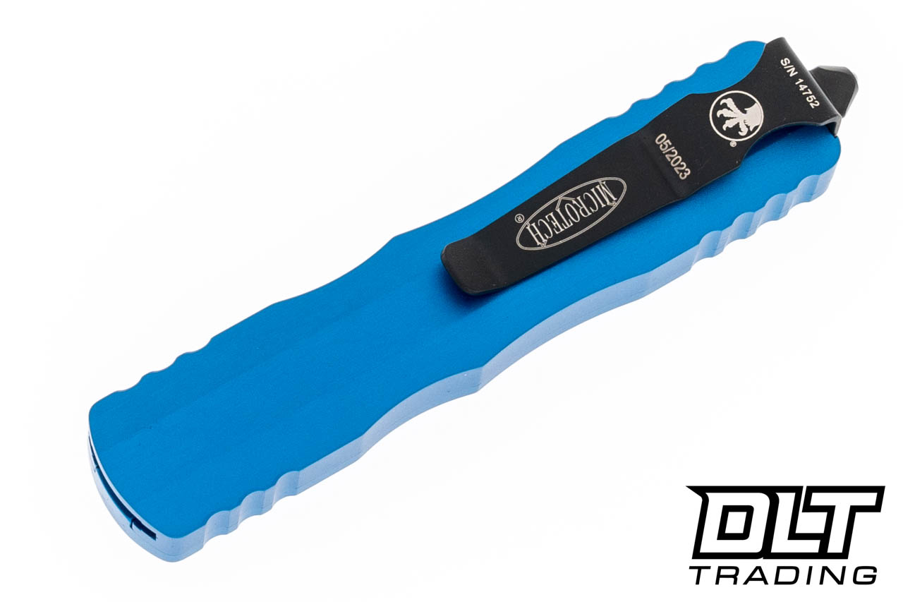 Microtech 225-2BL Dirac D/E - Blue Handle - Black Blade - DLT Trading
