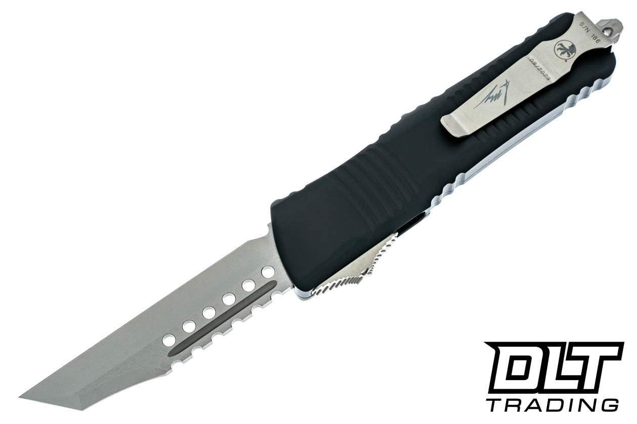 Microtech Combat Troodon Wharncliffe - Black Handle - Stonewashed