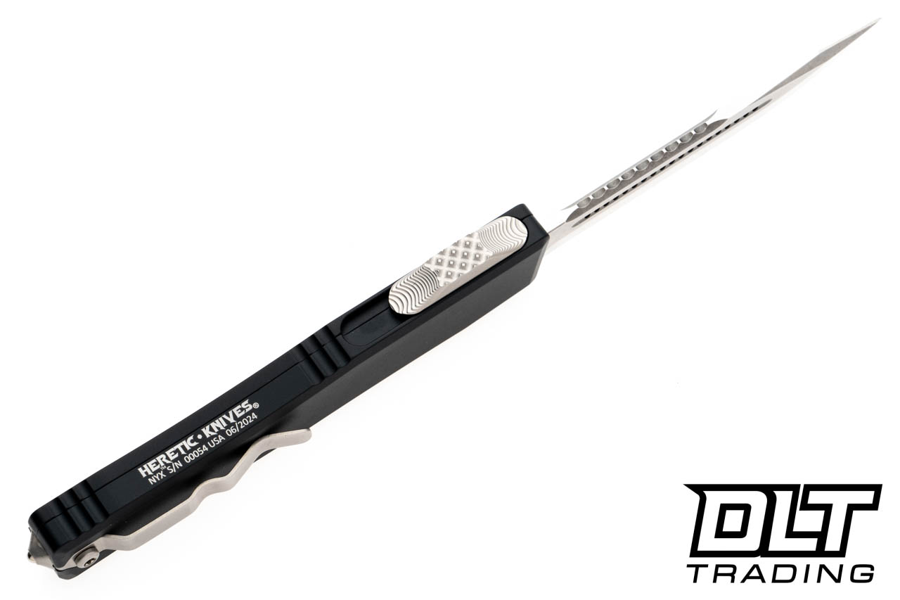 Heretic NYX SE Stonewashed MagnaCut Blade - Black Aluminum Handle