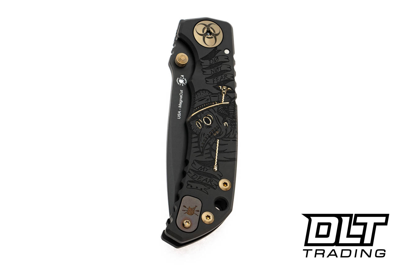Spartan Blades Harsey Folder - Black & Gold Plague Doctor - Black