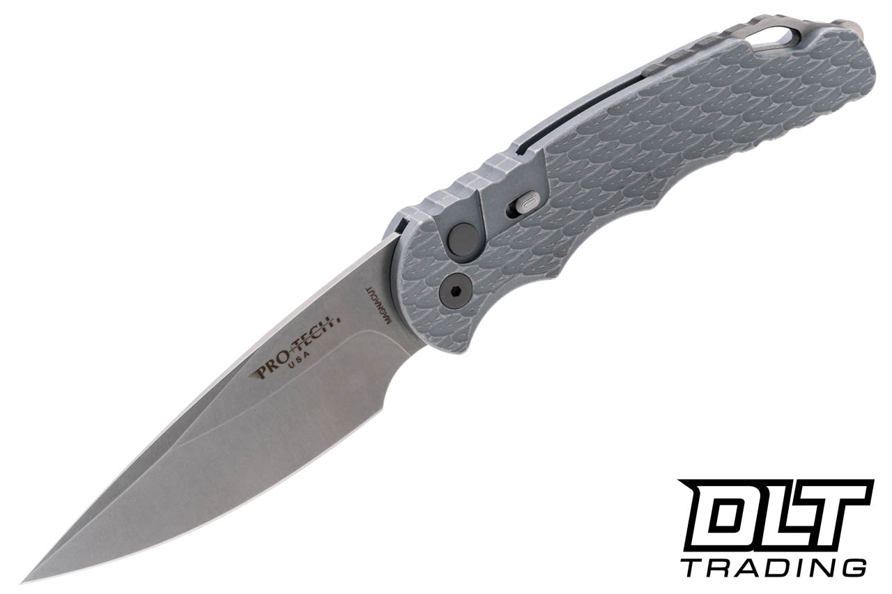 Pro-Tech TR-4 - Battleworn Grey Feather Textured Handle