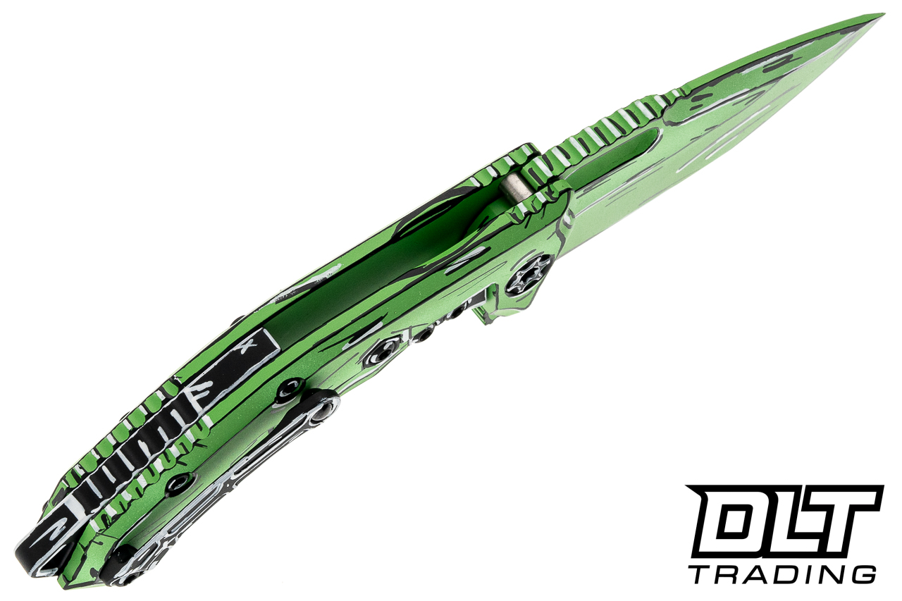 Heretic Medusa Manual Tanto MagnaCut - Toxic Green Cel Shading