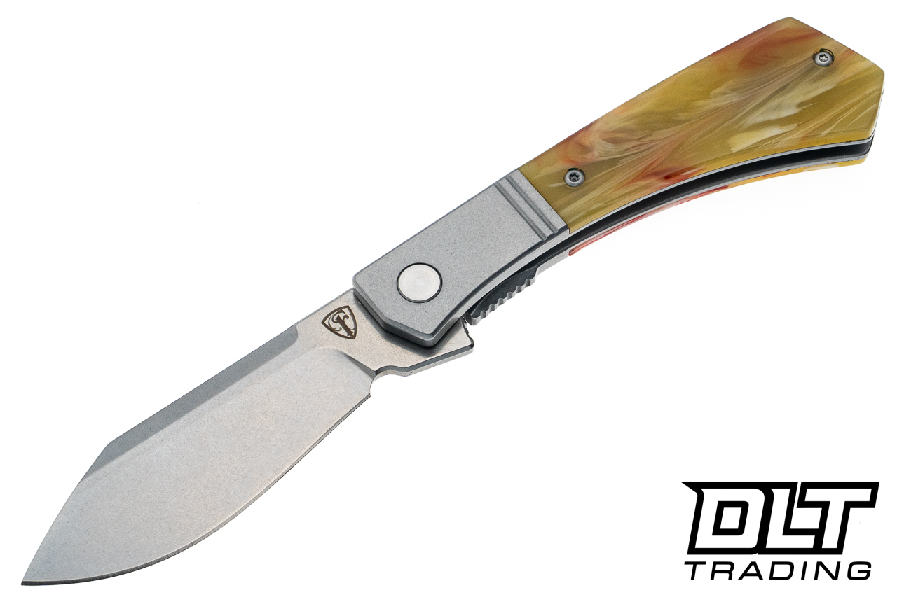 Finch Stray Dog - N690 Satin & Stonewashed Blade - Cream Soda