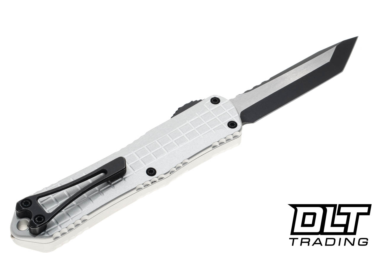 Heretic Manticore E Tanto OTF Battle Black - Blizzard Chassis