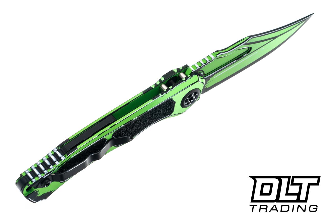 Heretic Wraith Auto Bowie MagnaCut - Toxic Green Cel Shading - DLT