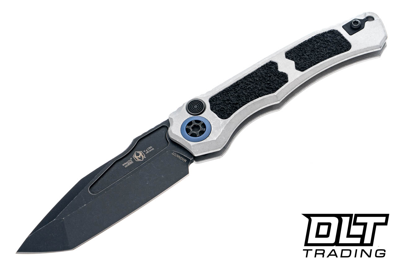Heretic Wraith V4 Tanto Auto MagnaCut - Battleworn Blizzard