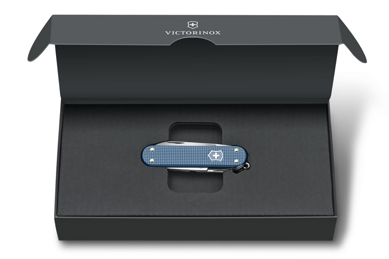 Swiss Army Classic Alox - 2026 Limited Edition - Glacial Blue