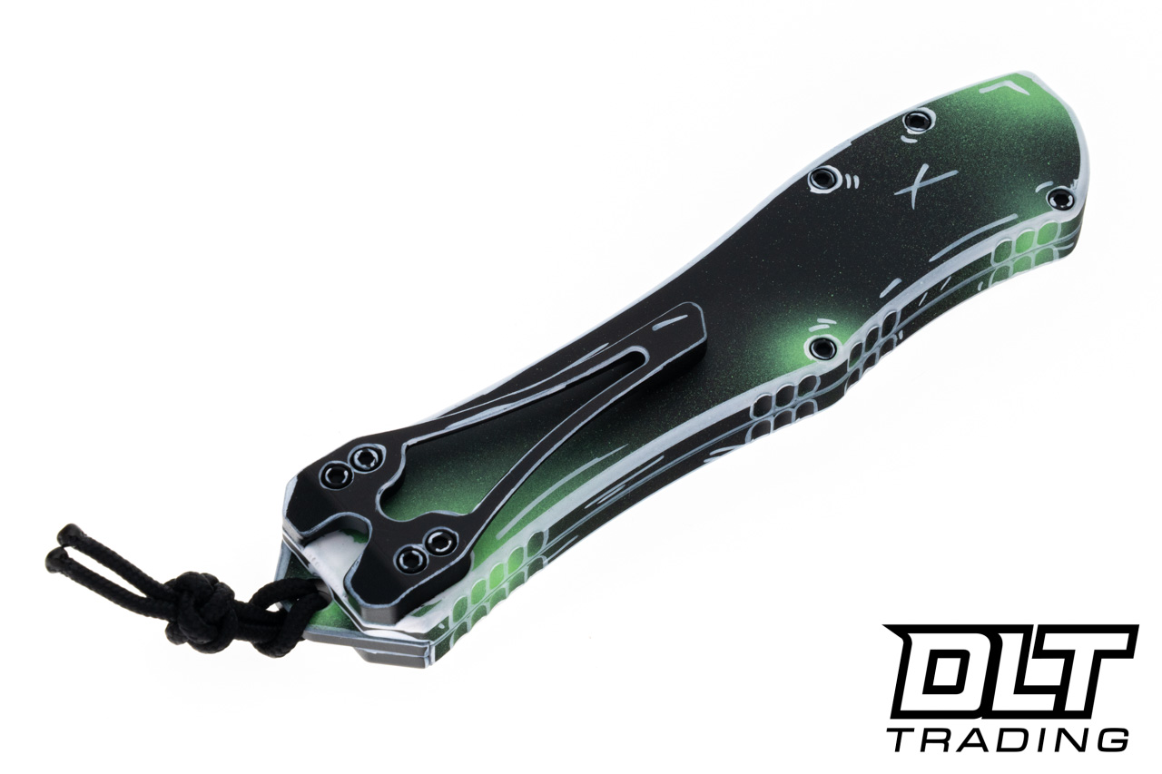 Heretic Hydra V4 Tanto MagnaCut - Toxic Green UV Negative Cel