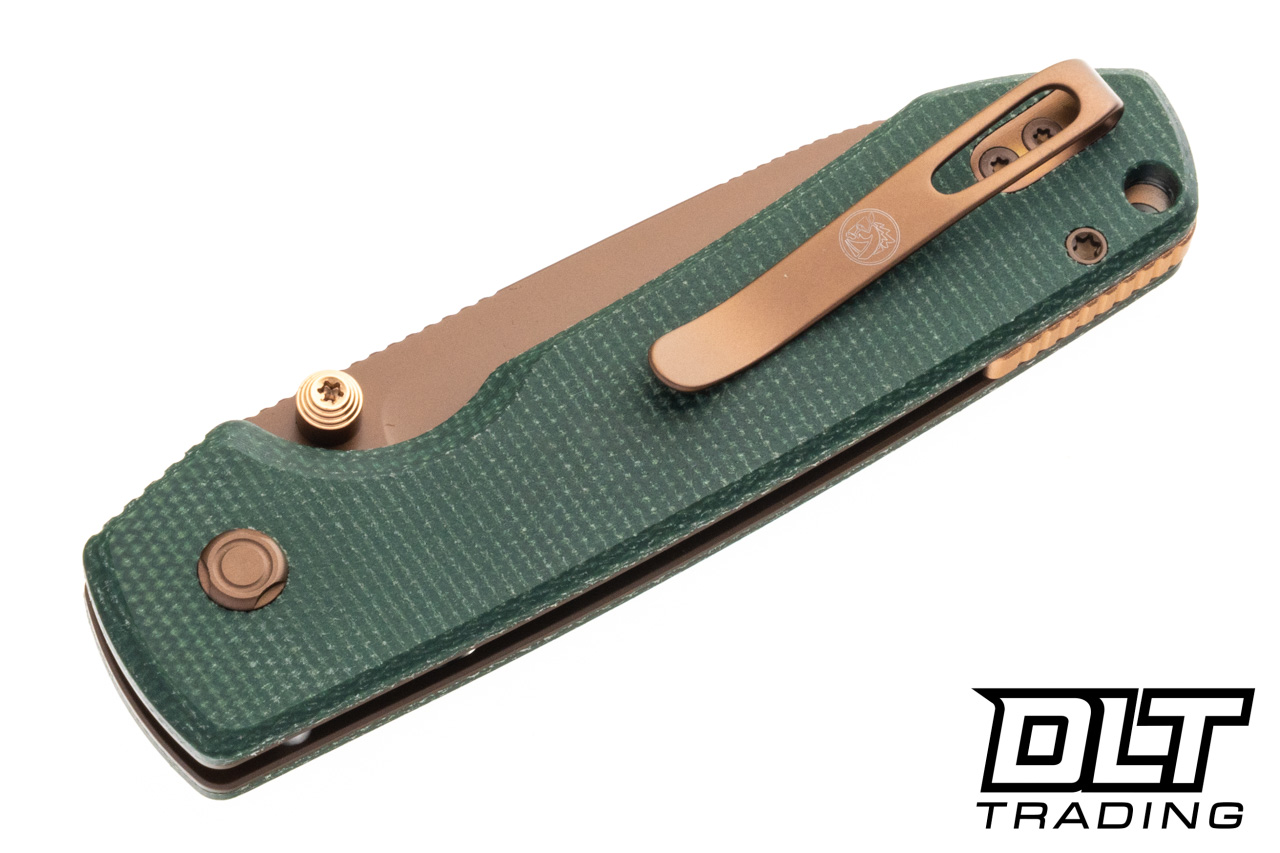 Vosteed Raccoon 2.0 - Green Micarta - Copper Dune 14C28N Blade