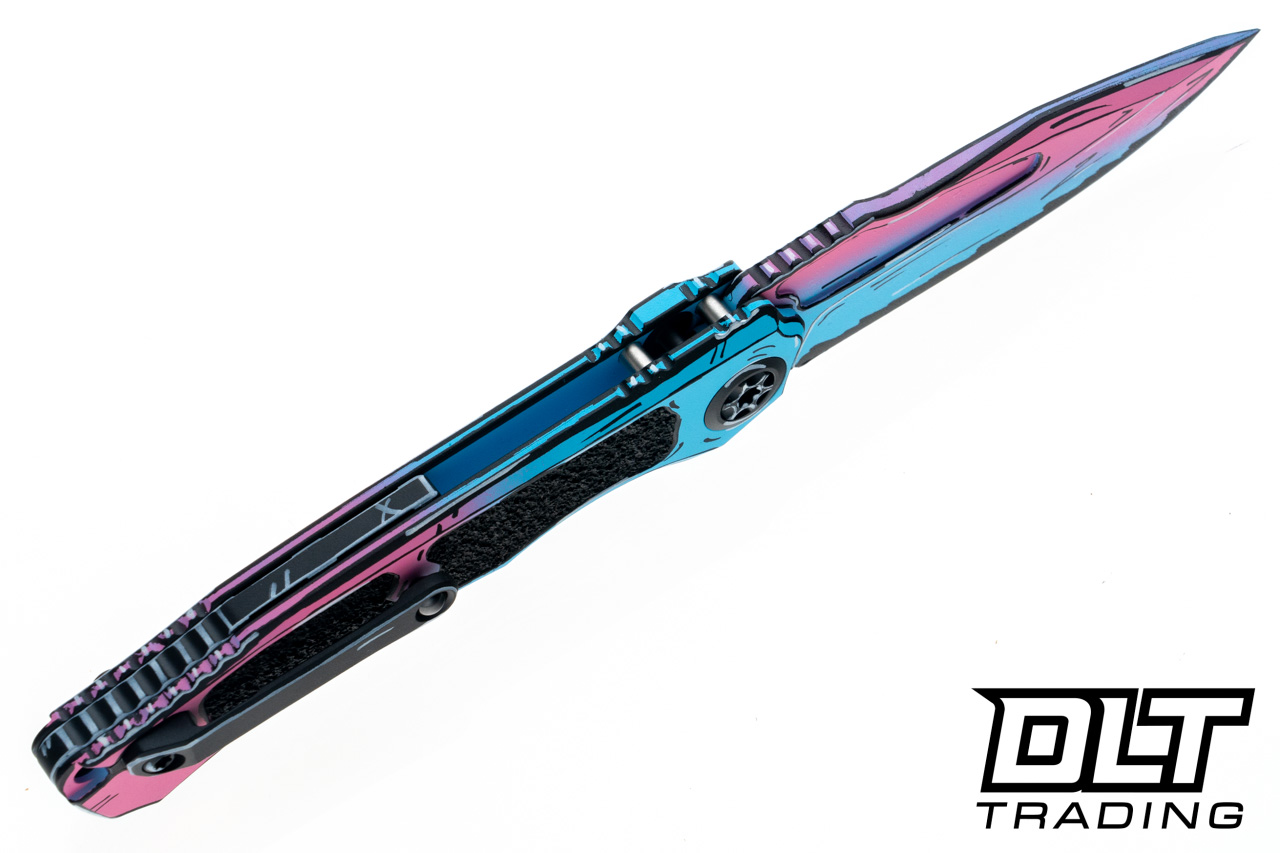 Heretic Wraith V4 - Clip Point MagnaCut Blade - Cotton Candy Cel