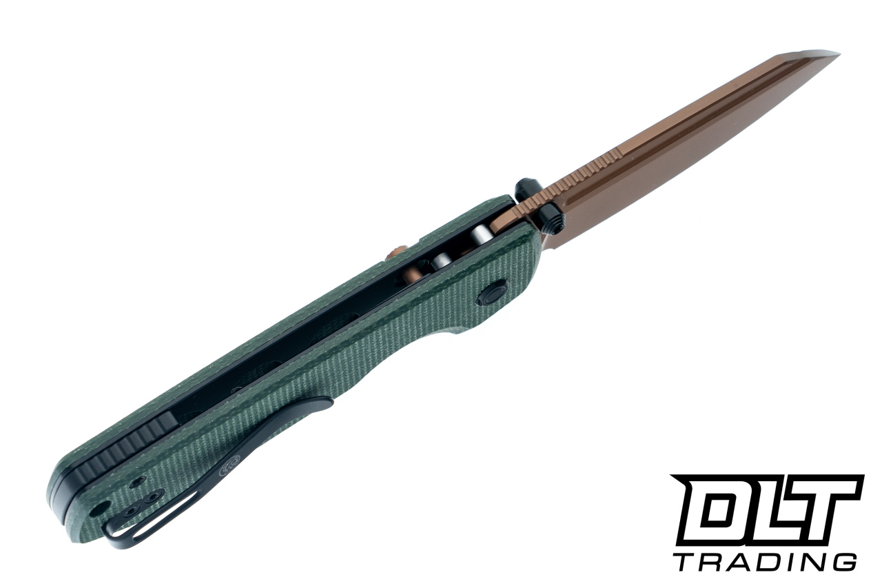 Vosteed Raccoon 2.0 - Green Micarta - Copper Dune 14C28N Modified