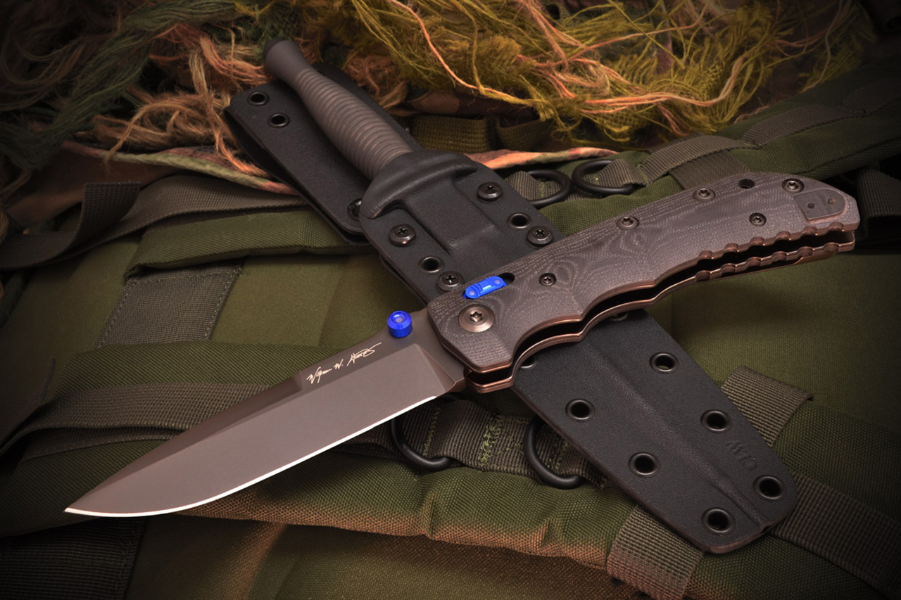 Spartan Harsey T4 - Black G-10 - Blue Accents - Black PVD Elmax