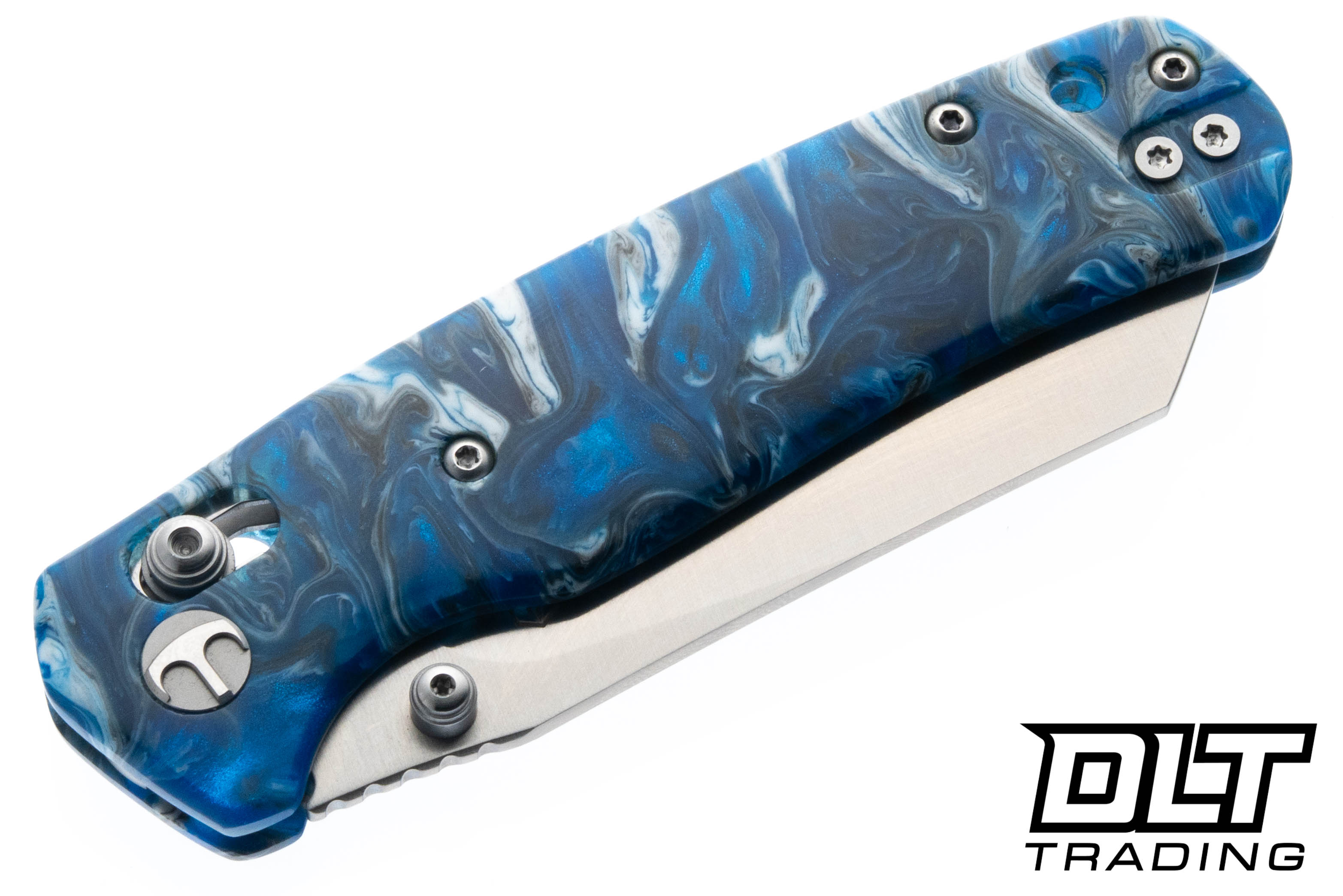 Bestechman Cicada's Wing - Blue Resin - Satin 10Cr15MoV Blade
