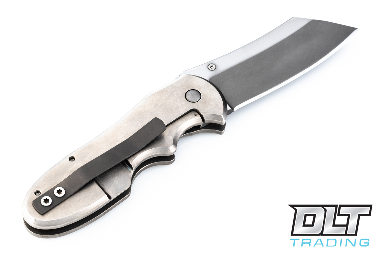 Red Horse Chopper | Two-Tone Blade - Eggshell Titanium Handle