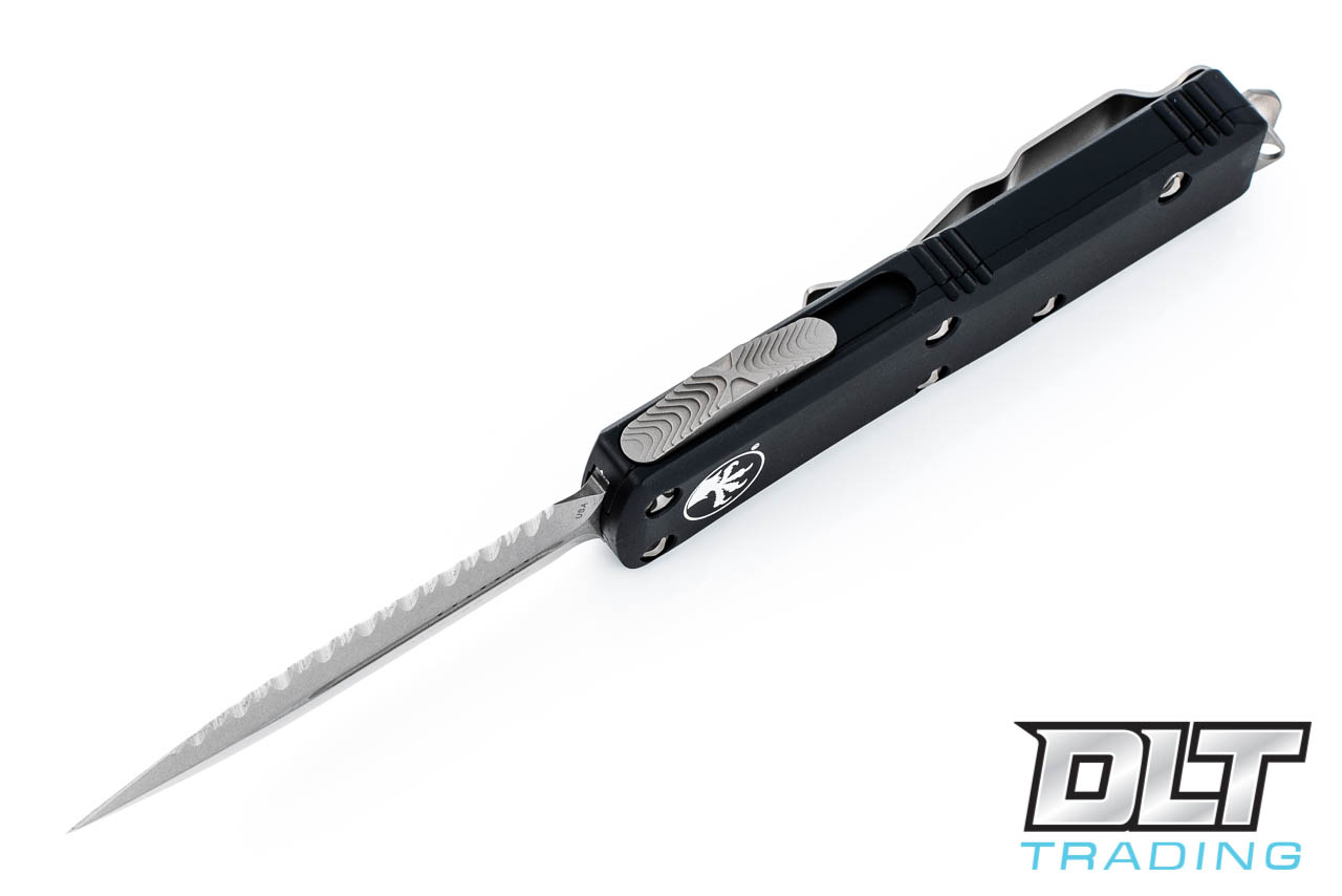 Microtech UTX-85 D/E - Black Handle - Full Serrations - Stonewash
