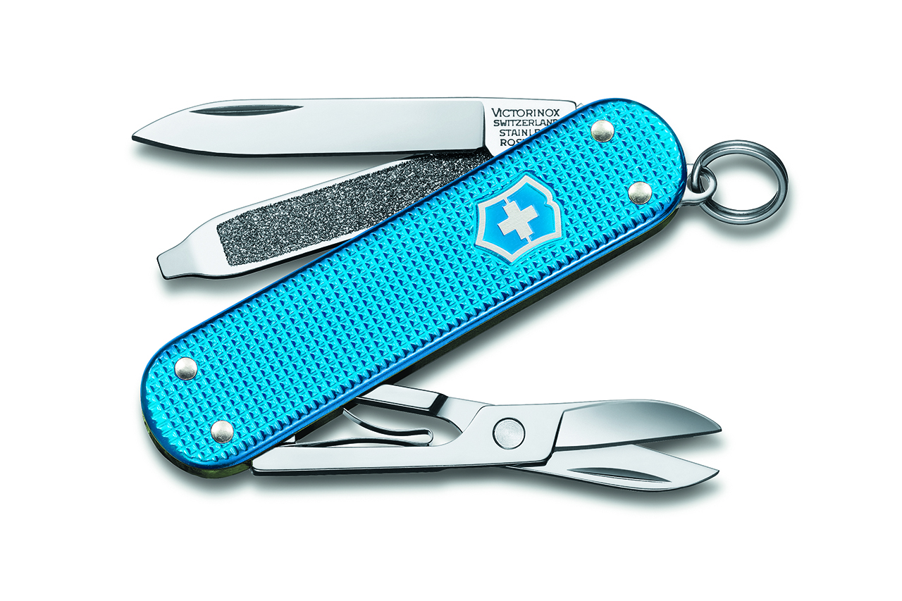 Swiss Army Classic SD Alox 2020 Limited Edition Aqua Blue