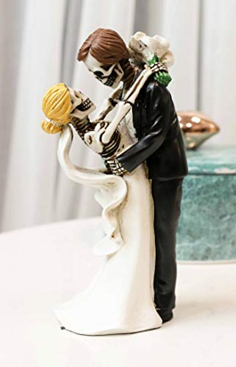 Ebros Love Never Dies Wedding Skeleton Couple Groom Kissing Bride Figurine  5.75 inch Tall Day Of