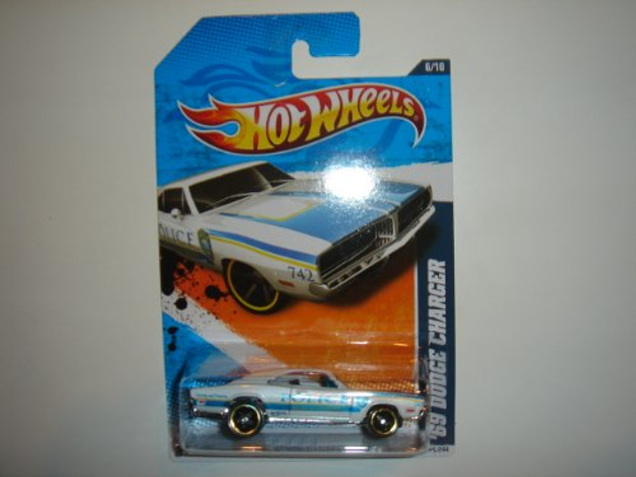 white dodge charger hot wheels