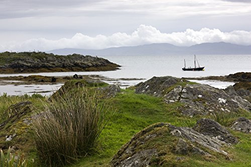 Posterazzi Boat Scotland Poster Print  -19 x 12-