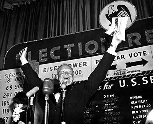 Posterazzi Dwight D Eisenhower with Outstretched arms Photo Print -10 x 8-