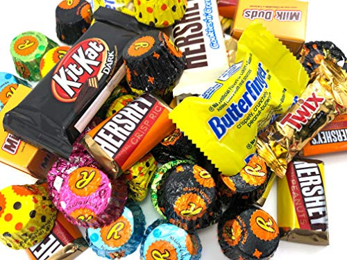 Halloween Candy Assortment - Milk Duds  Kit Kat Dark Chocolate  Butterfingers  Reeses Peanut Butter Cups  Hersheys Miniatures  3 Pounds Bag