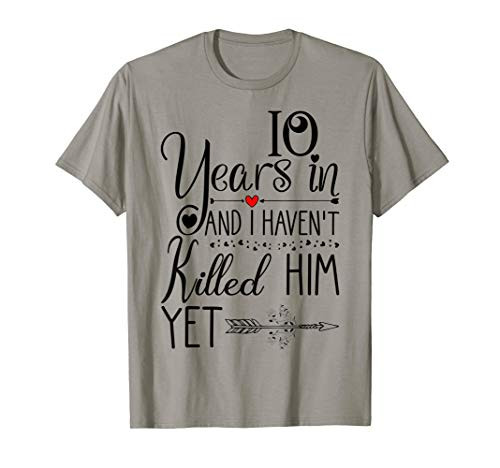 10th Wedding Anniversary Gift for Her 10 Years of Marriage T-Shirt
