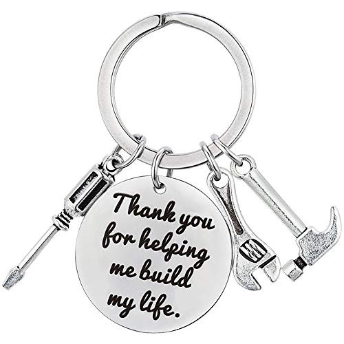 XGAKWD Fathers Day Gifts from Daughter Son  Wedding Birthday Keychain Gift for Step Dad Papa  Thank You for Helping Me Build My Life