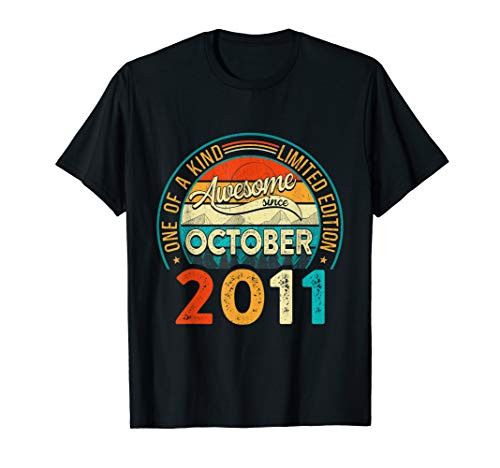 Distressed Vintage Awesome Since October 2011 9 Years Old T-Shirt