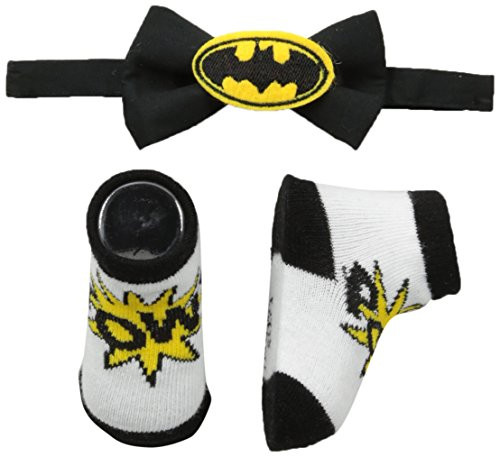 DC Comics Baby Boys Superhero Bowtie and Sock Set black Bowtie-white Socks-Batman 0-12M DC Comics Baby Boys Superhero Bowtie and Sock Set black Bowtie-white Socks-Batman 0-12M