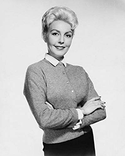 Posterazzi Portrait of a mid adult woman standing with her arms crossed Poster Print  -18 x 24-