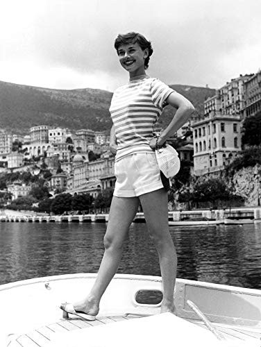 Posterazzi DAP11601 Audrey Hepburn - Boat Photo Print  8 x 10  Multi