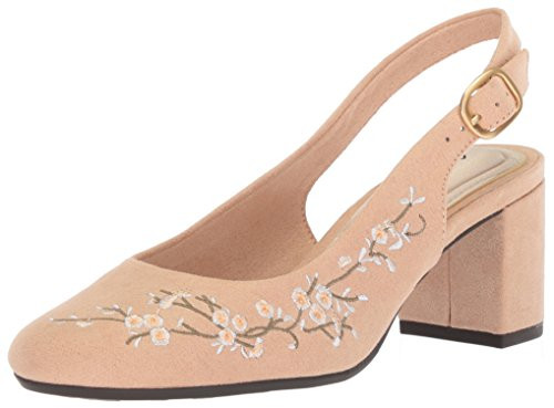 Easy Street Womens Dainty Pump  Nude Suede  11 M US