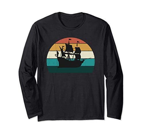 Retro Ship - Cool Sunset Sailing Boat - Galleons Love Gift Long Sleeve T-Shirt