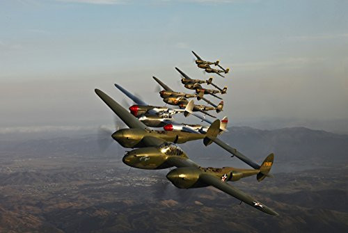 Posterazzi Historic flight of five Lockheed P-38 Lightnings California Poster Print 17 x 11