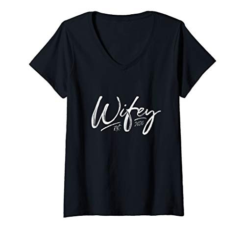 Womens Wifey Est 2020 Hubby Wifey Couple Gift Tee Newlywed V-Neck T-Shirt