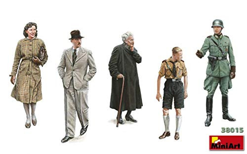 MiniArt 38015 135 Scale German Civilians 1930-40s - Plastic Figure Model Building Kit