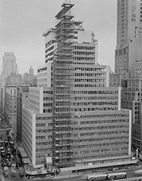 USA New York State New York City construction of new office building on Madison Avenue Poster Print 18 x 24 USA New York State New York City construction of new office building on Madison Avenue Poster Print 18 x 24