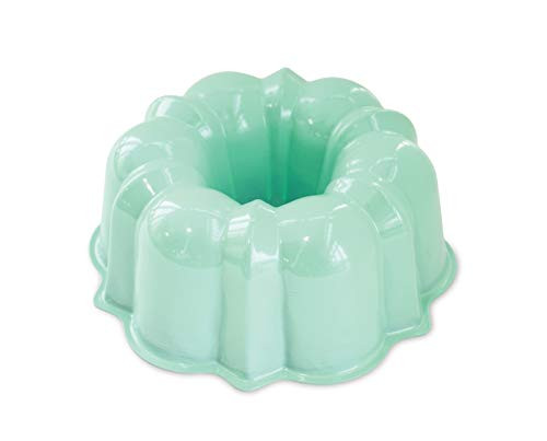 Nordic Ware Formed Bundt Pan Mint