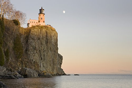 Posterazzi Minnesota United States Of America Split Rock Lighthouse On The North Shores Of Lake Superior With A Full Moon In The Sky Poster Print_ 19 Posterazzi Minnesota United States Of America Split Rock Lighthouse On The North Shores Of Lake Superior With A Full Moon In The Sky Poster Print_ 19