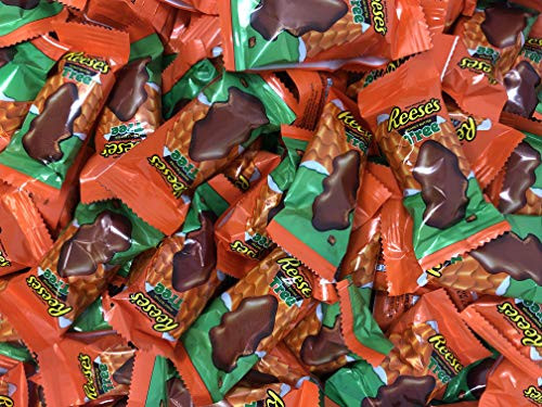 Reeses Trees - Peanut Butter Milk Chocolate 40 Ounce Bag Bulk Packaging 40 Ounce