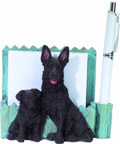 E and S Pets- 46480-57 3D magnetic Airedale pet note holder. Makes the perfect pet gift for Airedale lovers. Uniquely hand-crafted for your home or office.