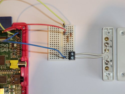 Door Window Alarm GPIO Project Kit for Raspberry Pi. Includes breadboard  magnetic reed switch door sensor  three metres of bell wire and components. Includes PDF manual  and  example scripts.