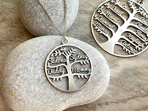 Personalized Keychain Tree of Life Custom Names Family Trees Key Chain Stainless Steel Filigree Keyring Laser Cut Names Gift for Mom  Grandpa Handmade Charm Custom Pendant Jewelry Valentines Day Gift