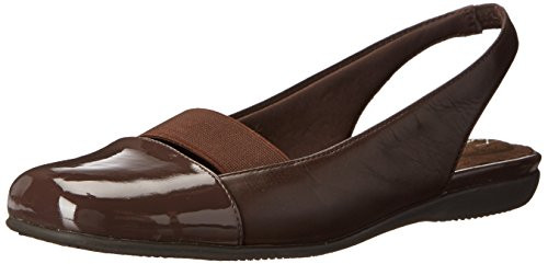 Trotters Women_s Sarina Ballet Flat  Dark Brown Patent  8.5 M US